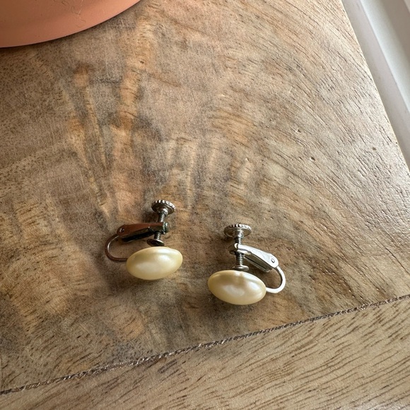 American Vintage Jewelry - Button Faux Pearl Clip On Screw Earrings Vintage